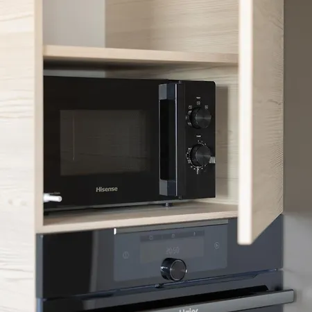 Spacious With Balcony For 6 People In By Renters 公寓 *