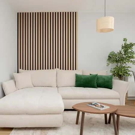 公寓 Spacious With Balcony For 6 People In By Renters